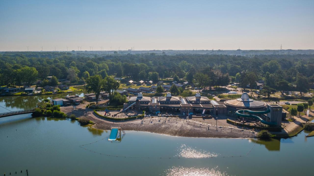 Zilverstrand Mol Buitenkant foto