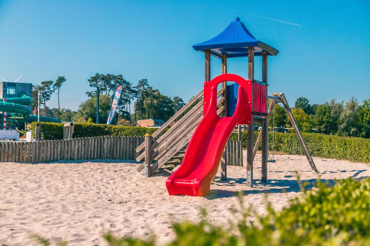 Zilverstrand Mol Buitenkant foto
